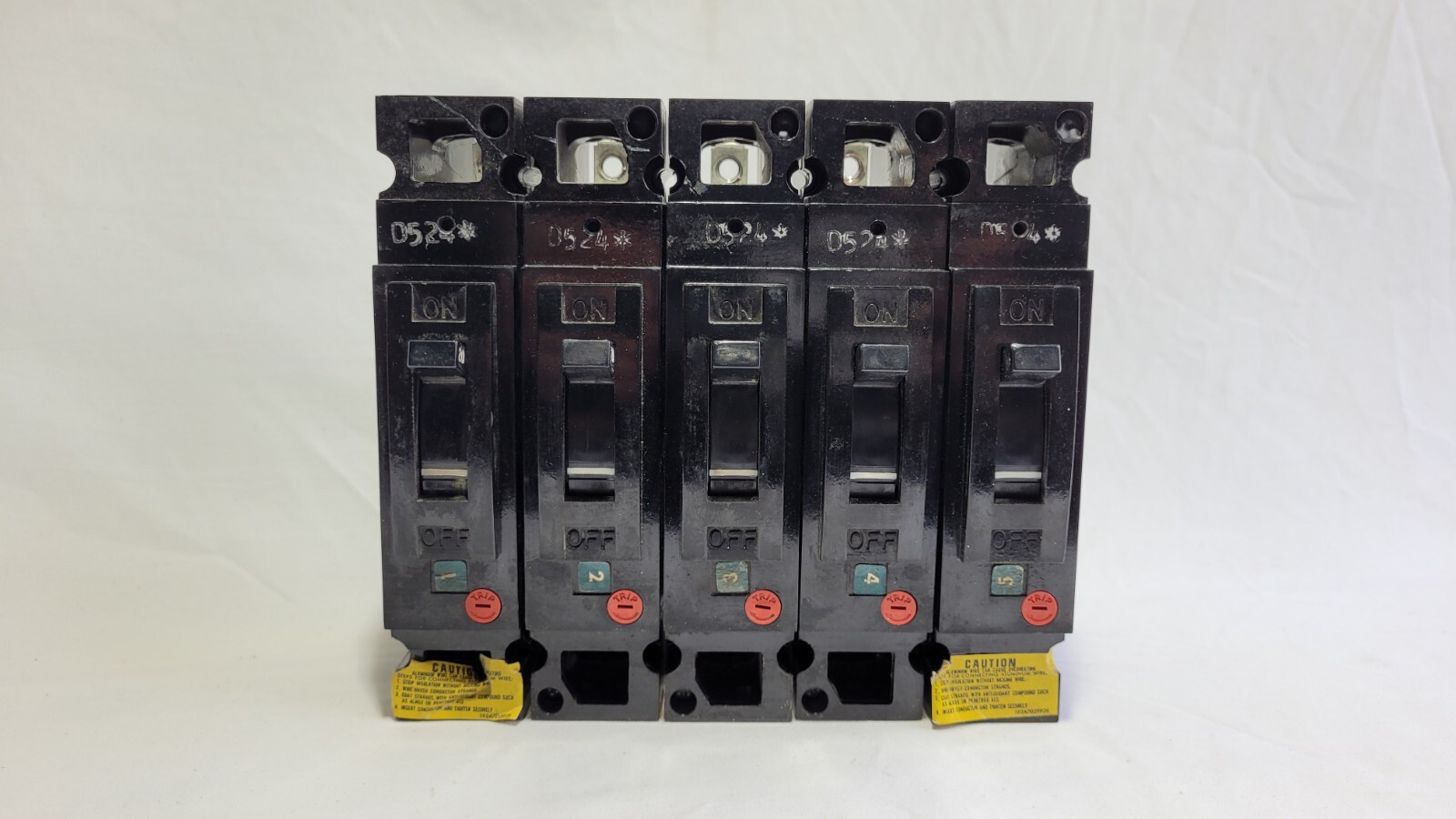 (Lot of 5) General Electric TED113020 20A 1 Pole 277VAC/125VDC Circuit Breakers