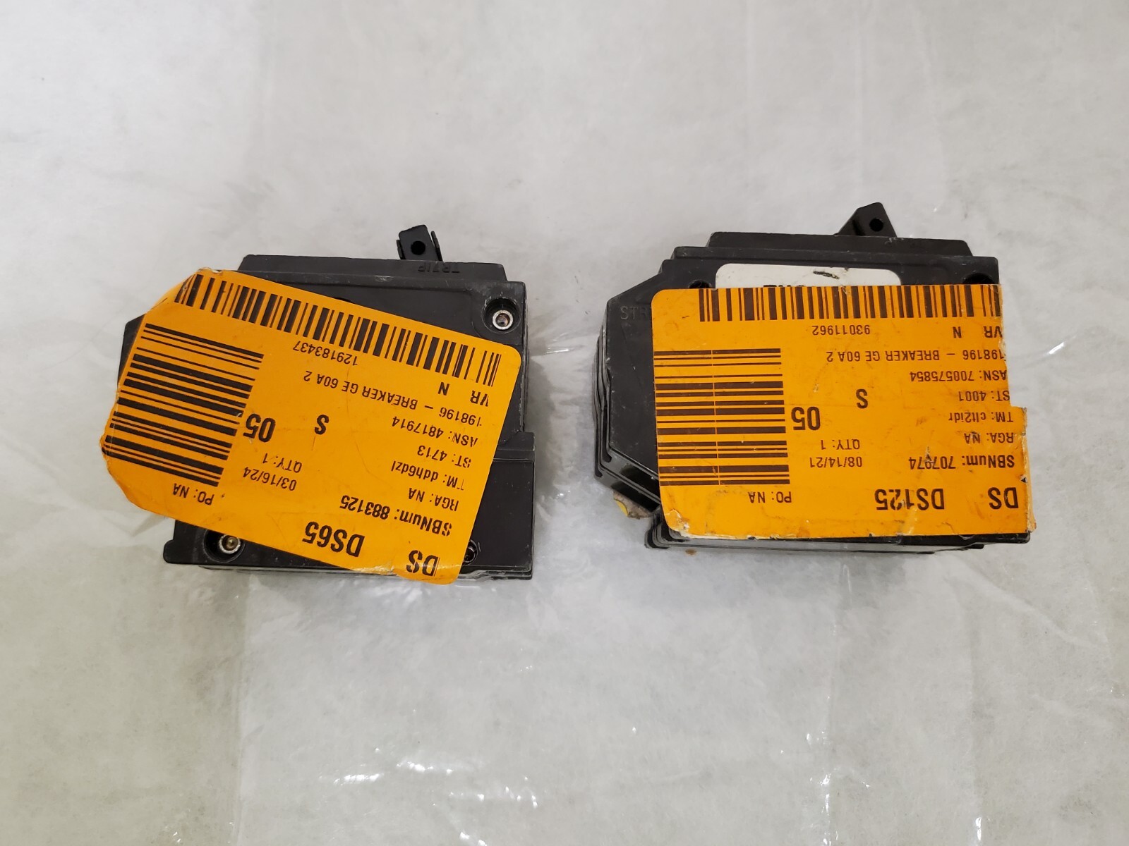 *LOT OF 2* GE Q-Line 60 Amp 2 in. Double-Pole Circuit Breaker (THQL2160)