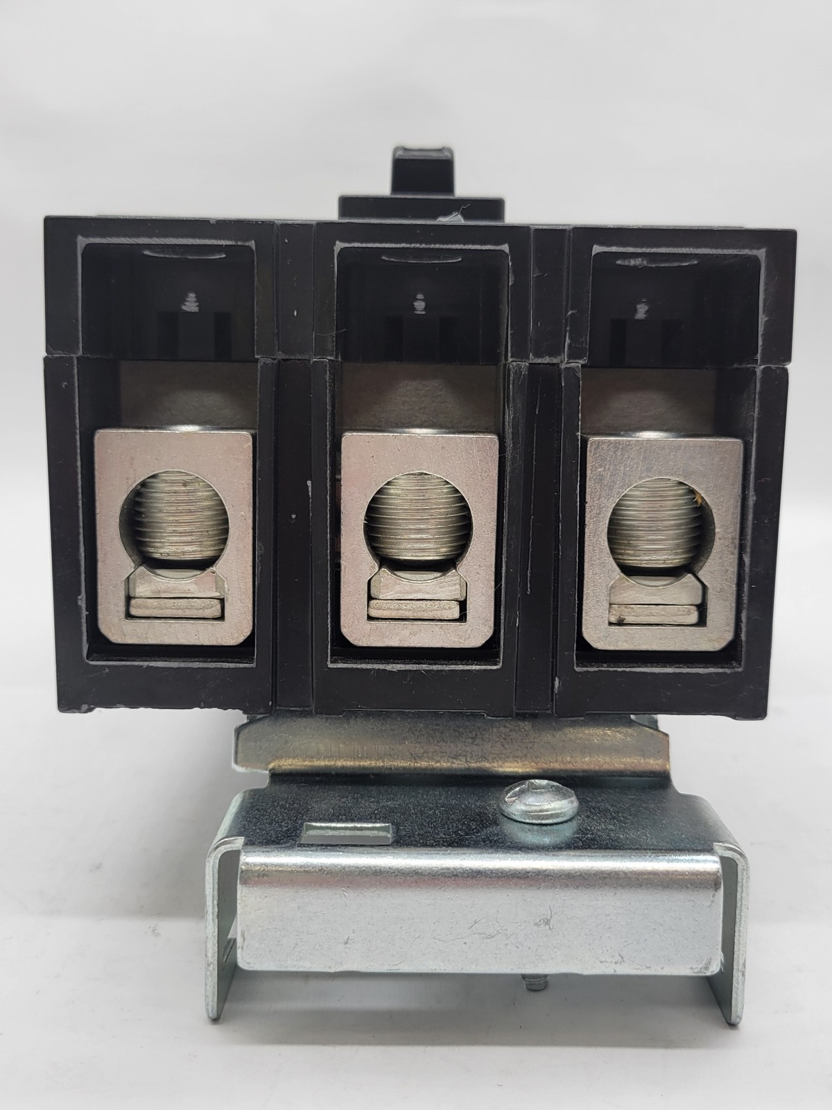 Square D QGA32200 PowerPact I-Line Circuit Breaker 200A 3P 3PH 240V 65KA QGA