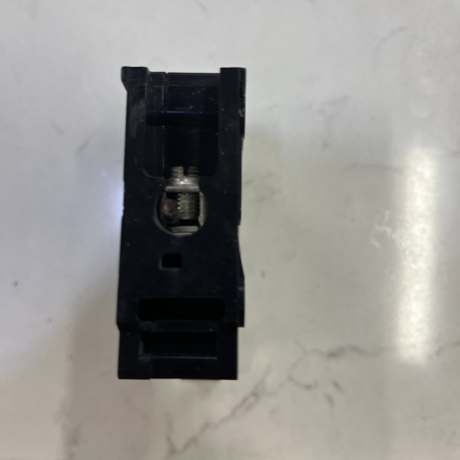 Cutler-Hammer M1640 Circuit Breaker 15 Amp 1 Pole 120/240 Volts, NEW