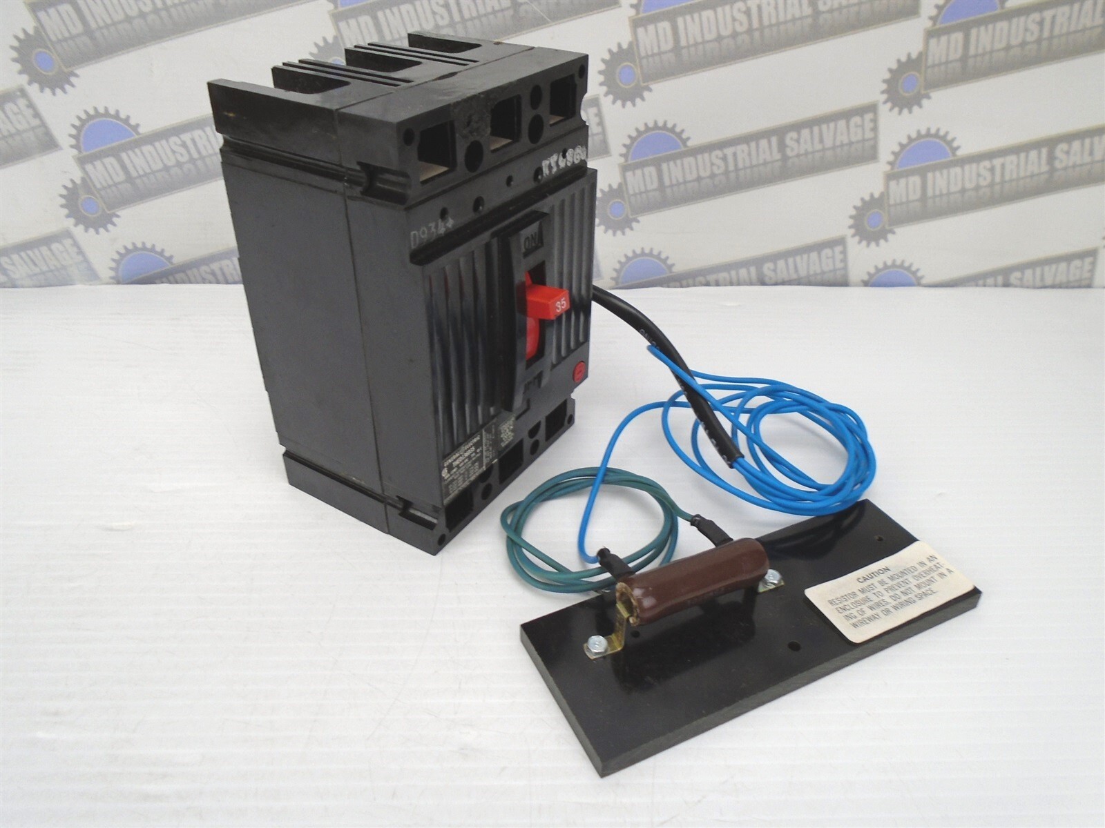 GE – THED136035WL -35A, 3 Pole, 240-600 VAC – w/EXTERNAL RESISTOR 20k Ω 25W