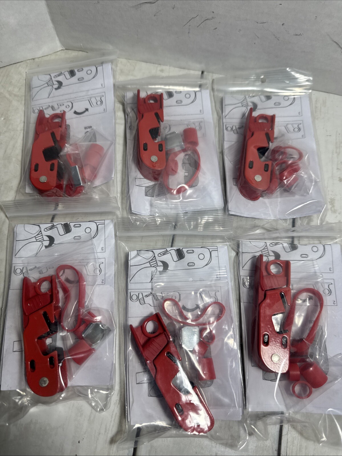 Master Lock 493B Grip Tight Circuit Breaker Lockout Standard Toggle 6 Pack