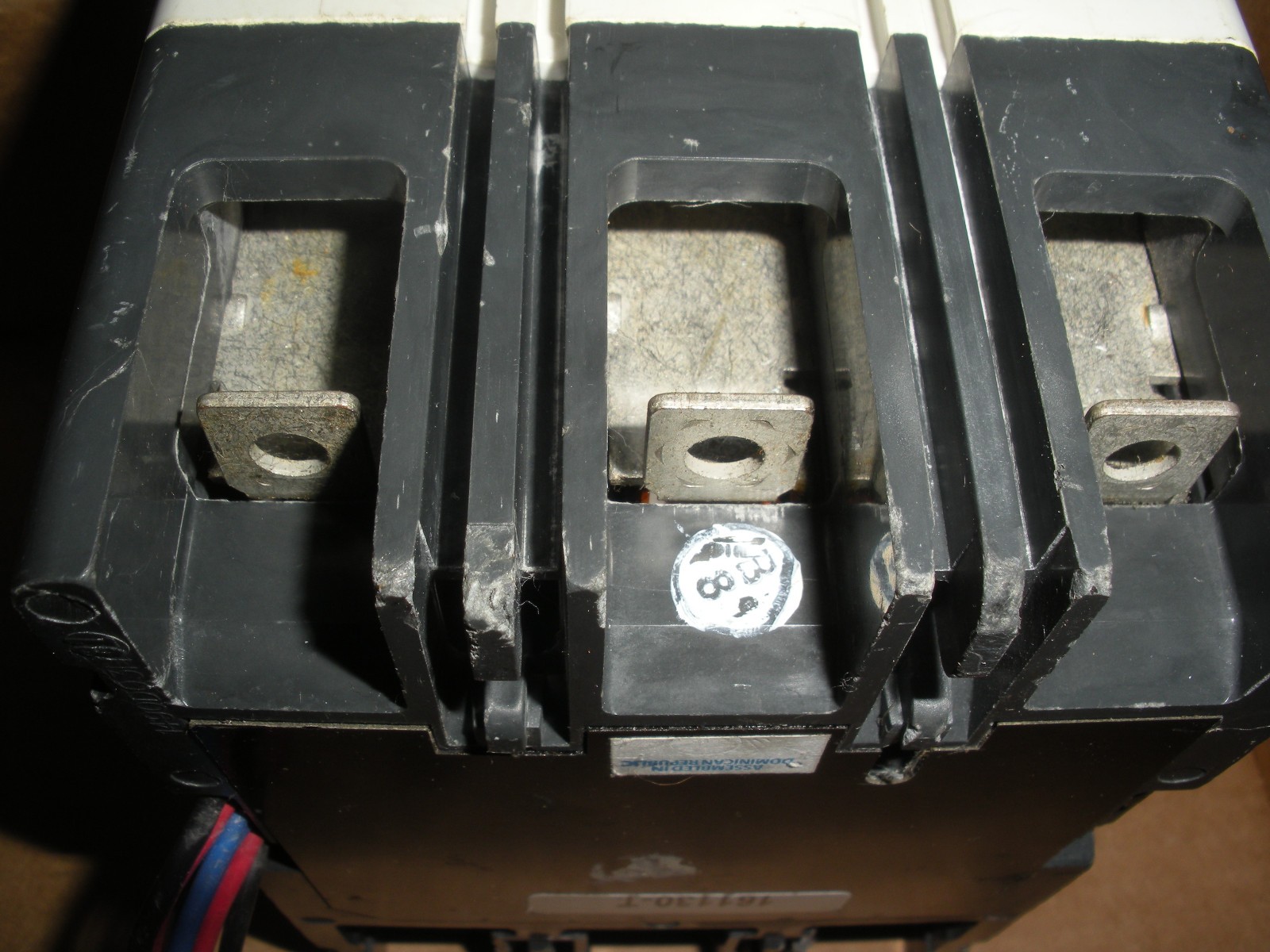 Eaton HFDE316032C02 3P 160A circuit breaker W/ shunt trip w/ aux contact AAL1LPK