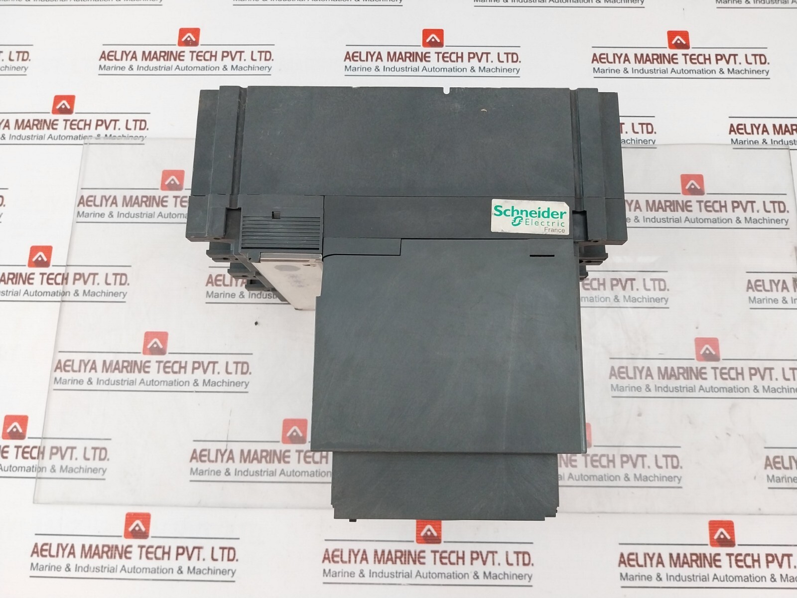SCHNEIDER ELECTRIC NSX 400-630 F/N/H/NA Circuit Breaker 50/60Hz