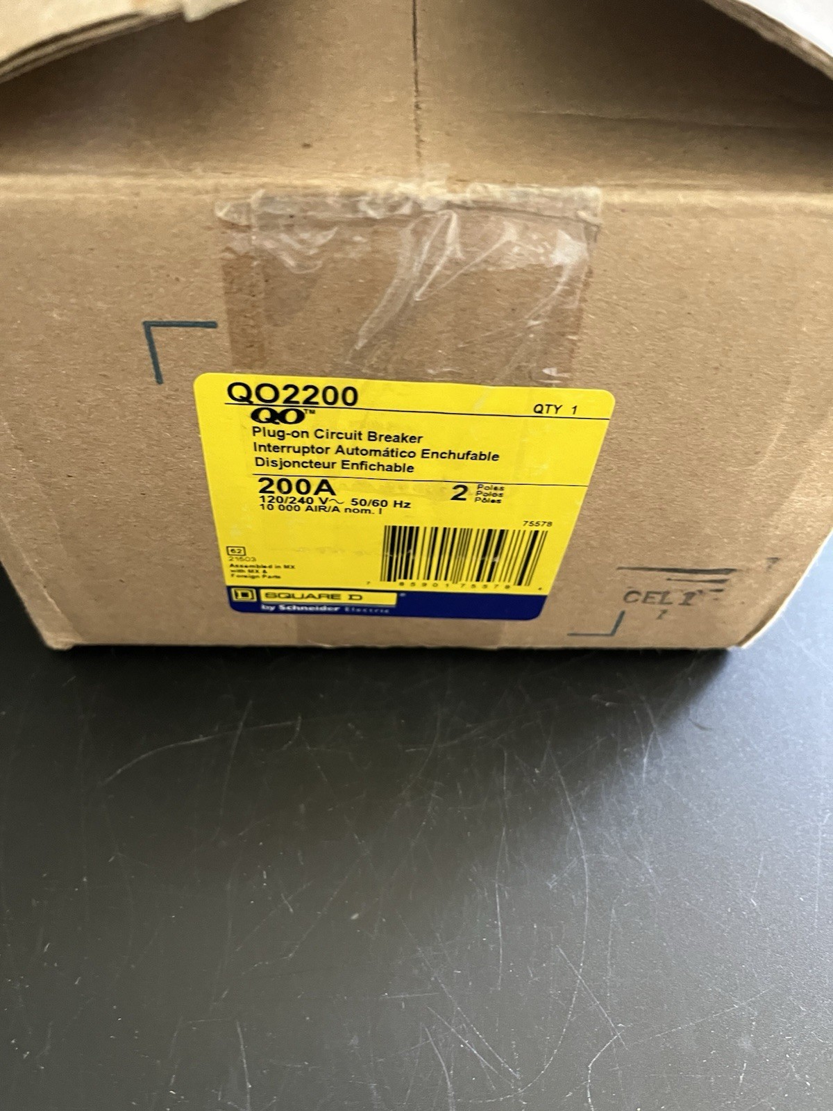 New Square D QO2200 Plug-on Circuit Breaker 200 Amp 2 Pole 120/240V 50/60 Hz