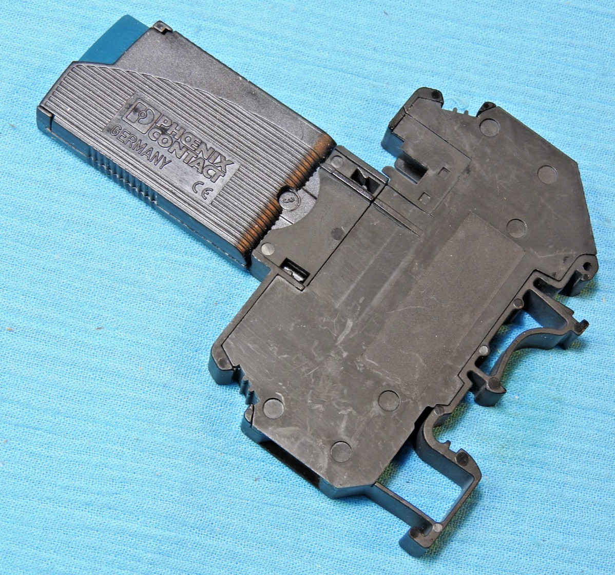 3 Pcs – Phoenix Contact UK 6-FSI/C Terminal Block w/ TCP 2.0A Circuit Breaker