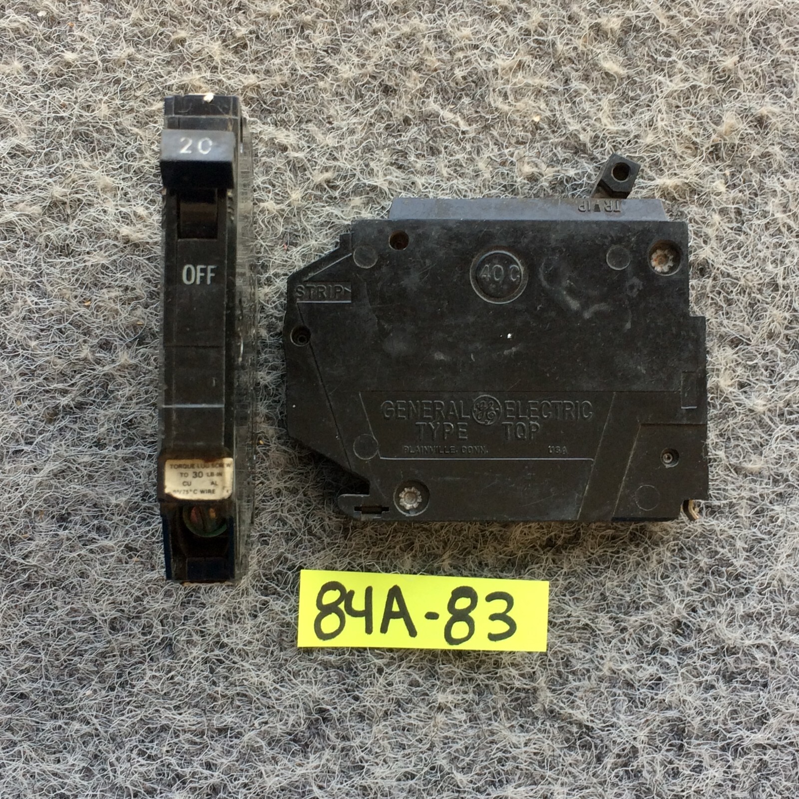 LOT OF 2 THQP120-GE 20A AMP 1P POLE 10kA@120/240V PLUG ON THIN BREAKER