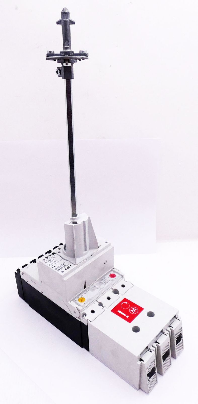 Eaton Moeller NZM 1 XDV NZM B1 100A Circuit Breaker + Toggle -used-