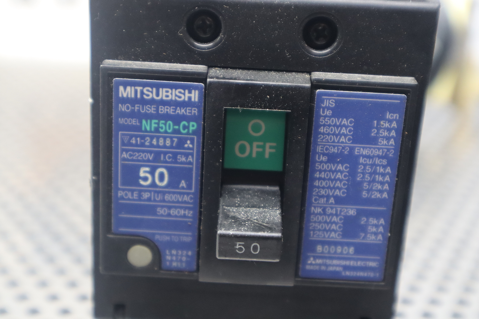Mitsubishi NF50-CP 50A No-Fuse Breaker 3-Pole 600VAC With Disconnect Handle