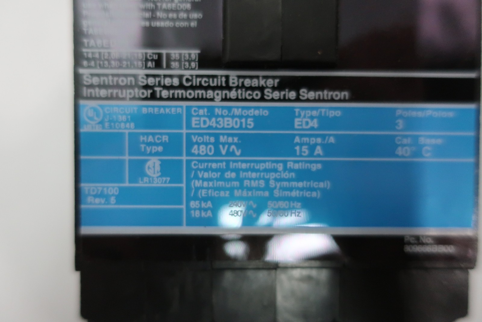 Siemens ED43B015 Molded Case Circuit Breaker 3p 15a 480v-ac