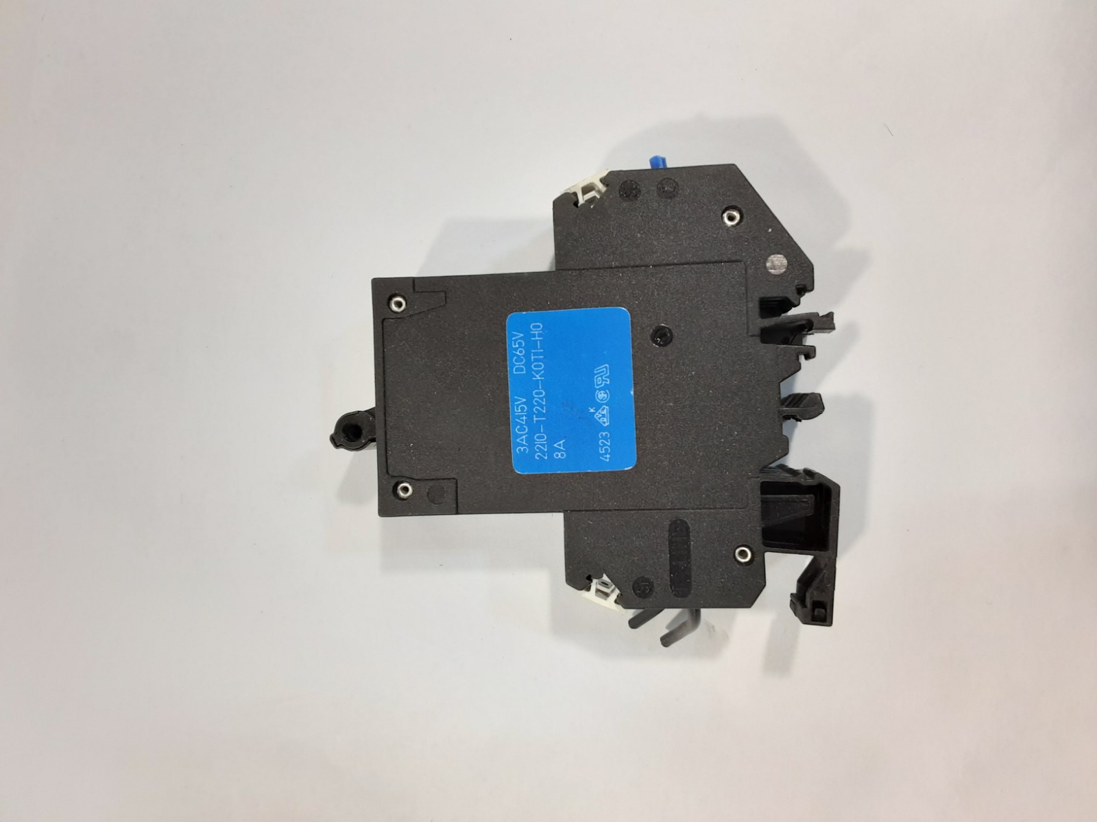 ETA 2210-T220-K0M1-H1A1 3AC415V DC65V Circuit Breaker 2 Pole 5 Amp