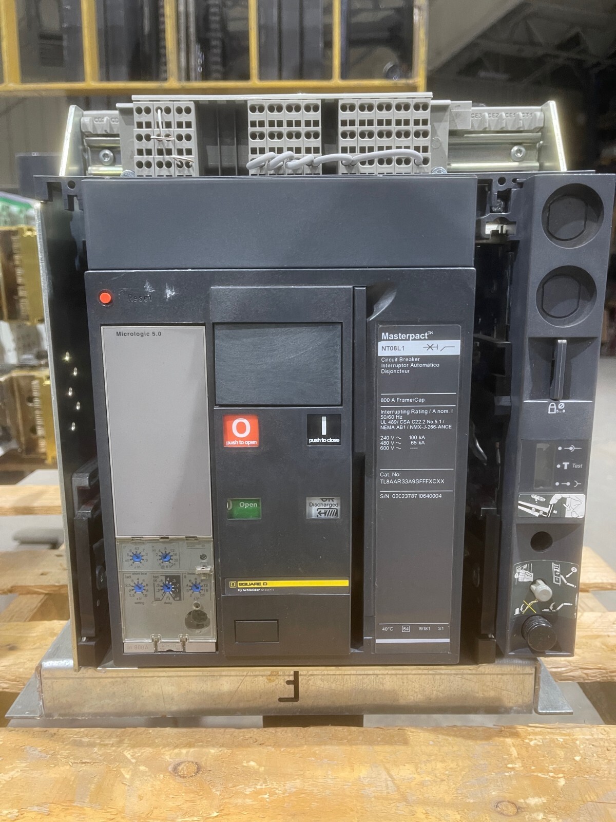 Square D Masterpact NT08L1 3 Pole 800 Amp Circuit BreakerMicrologic LSI NT08