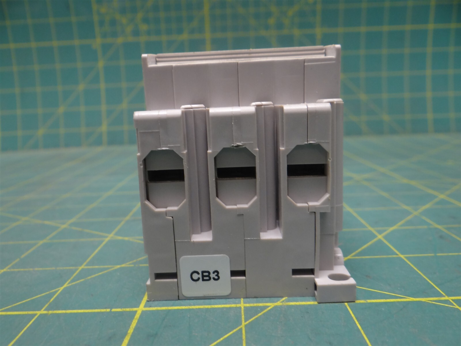 IDEC NC1V-3100-10AS Circuit Protector 3P Current Trip 10A Medium Time Delay, S