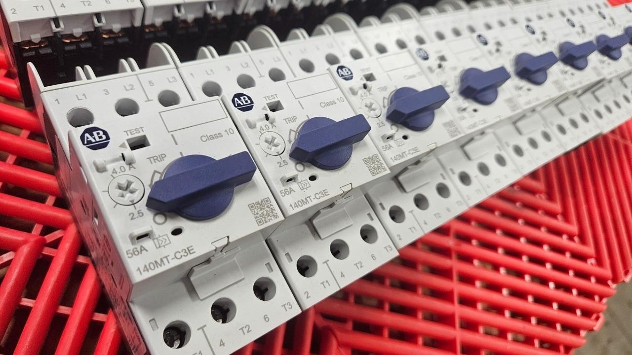 Allen-Bradley 140MT-C3E-B40 Motor Protector Circuit Breaker 2.5 – 4A Trip
