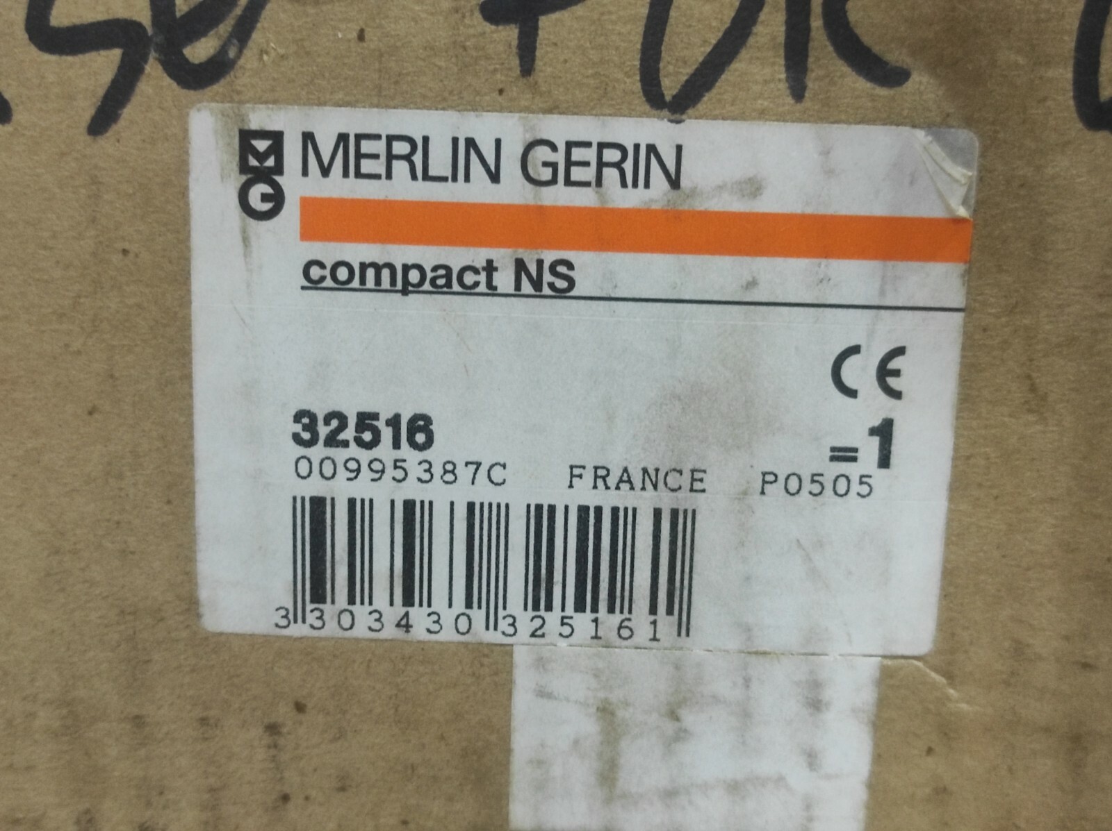 Merlin Gerin 32516 Compact NS Plug-In Base