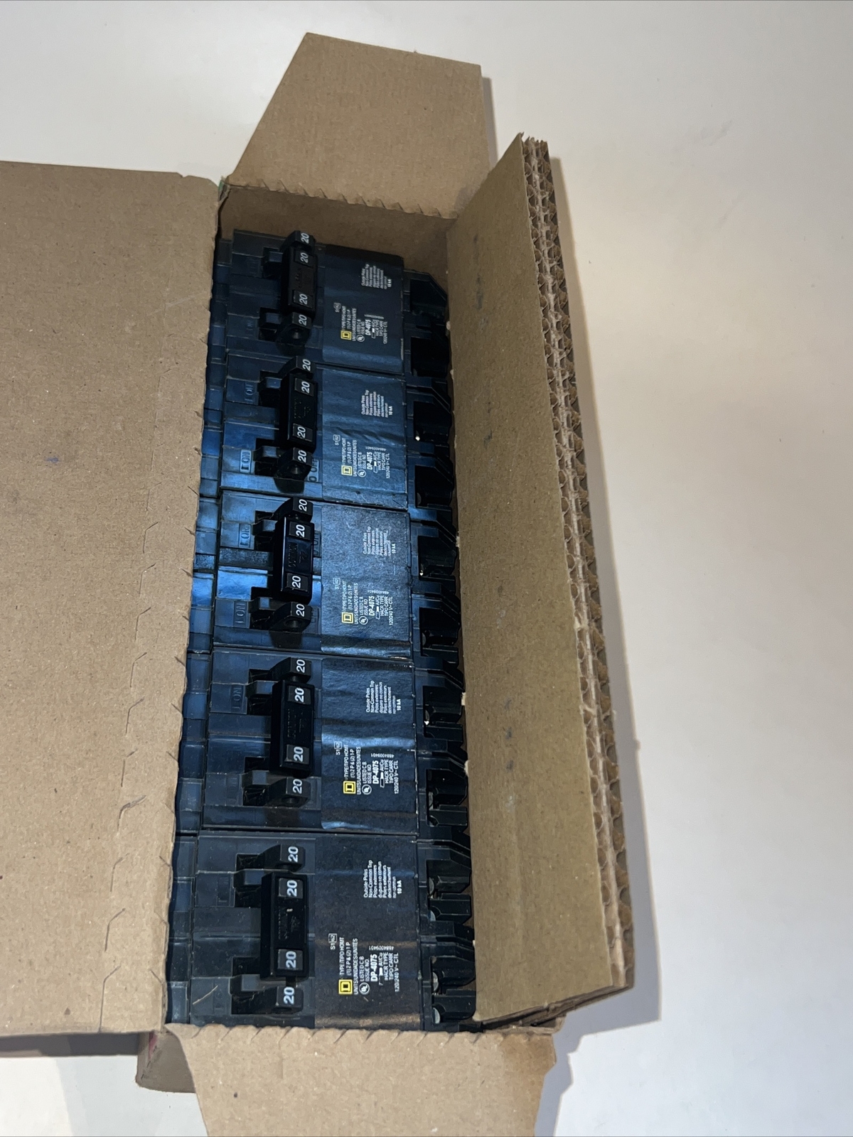 5pac Square D HOMT2020220CP Homeline Tandem Circuit Breaker 20A 120/240V 50/60Hz