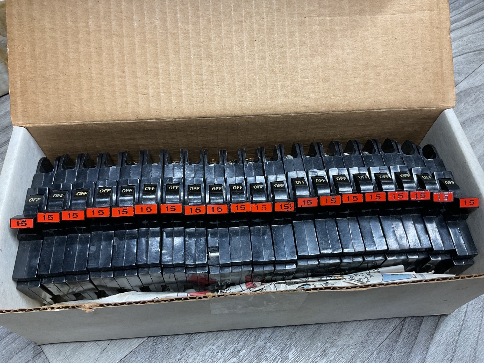 (LOT OF 20)Stab-Lok Type NC-NI Thin Federal Pacific Red Handle 15AMP #339A146PR2