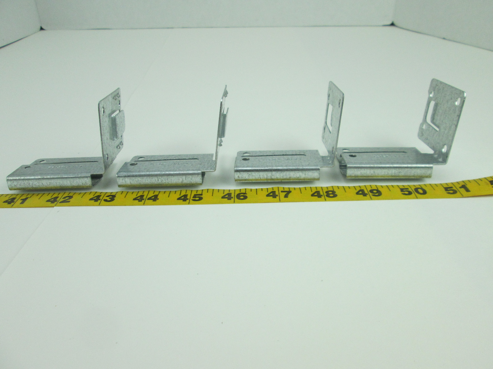 New Lot of 4 GE Spectra LA RR-25032 Circuit Breaker Mounting Bracket Metal CS