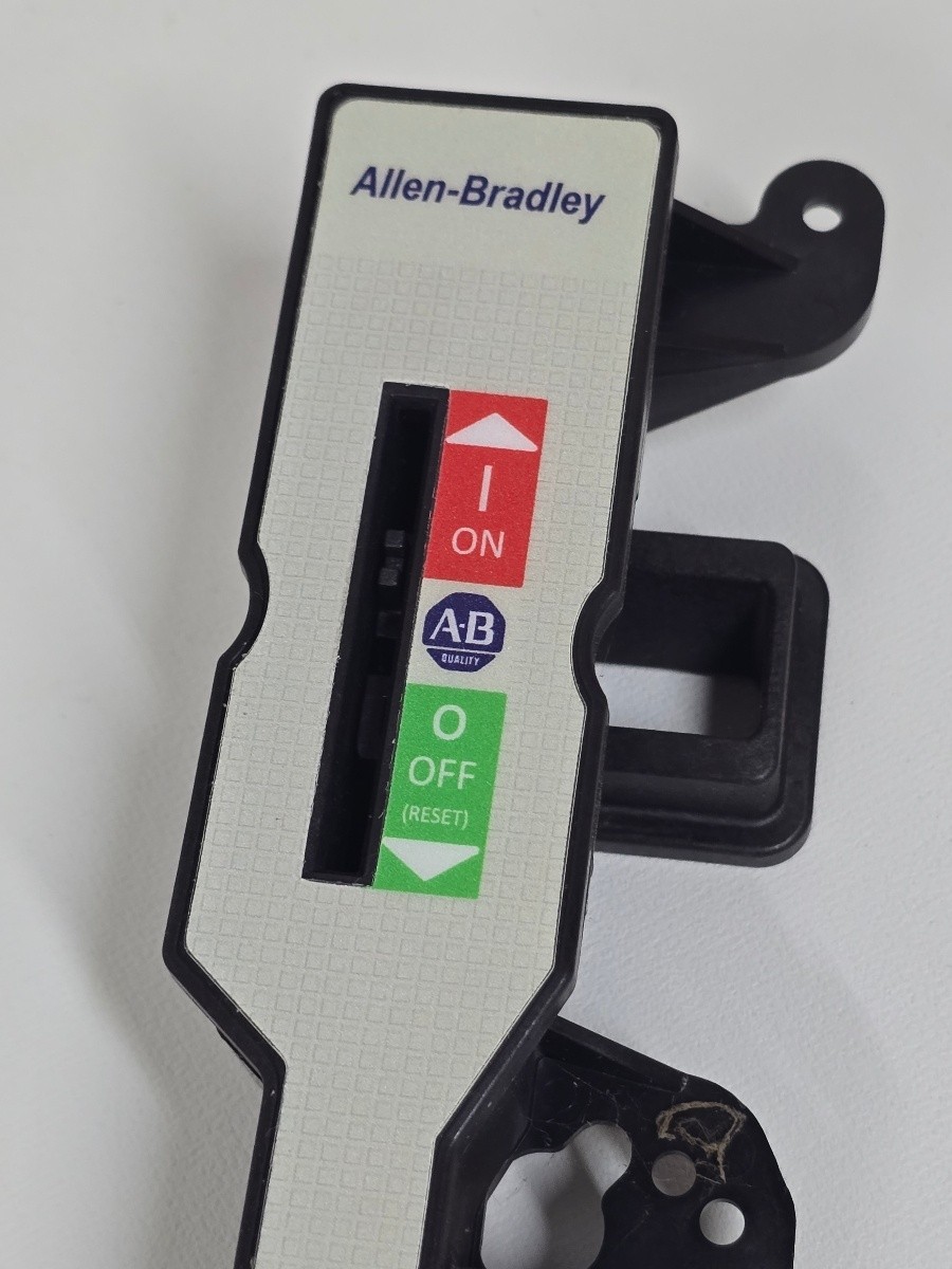 Allen-Bradley 140G-H-FCX03 3 ft Flex Cable Carrier Circuit Breaker Accessory
