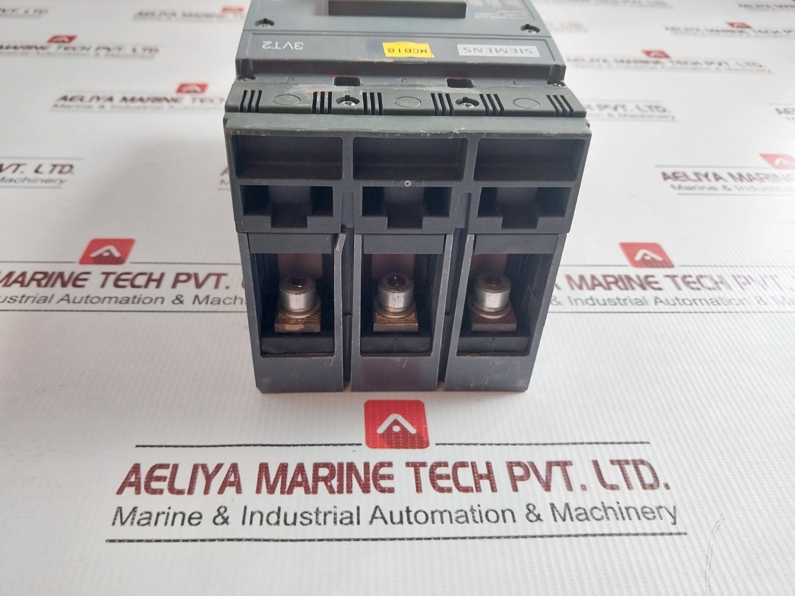 SIEMENS 3VT2725-2AA36-0AA0 3 Pole Circuit Breaker 690V- 10KA 5KA 50/60HZ