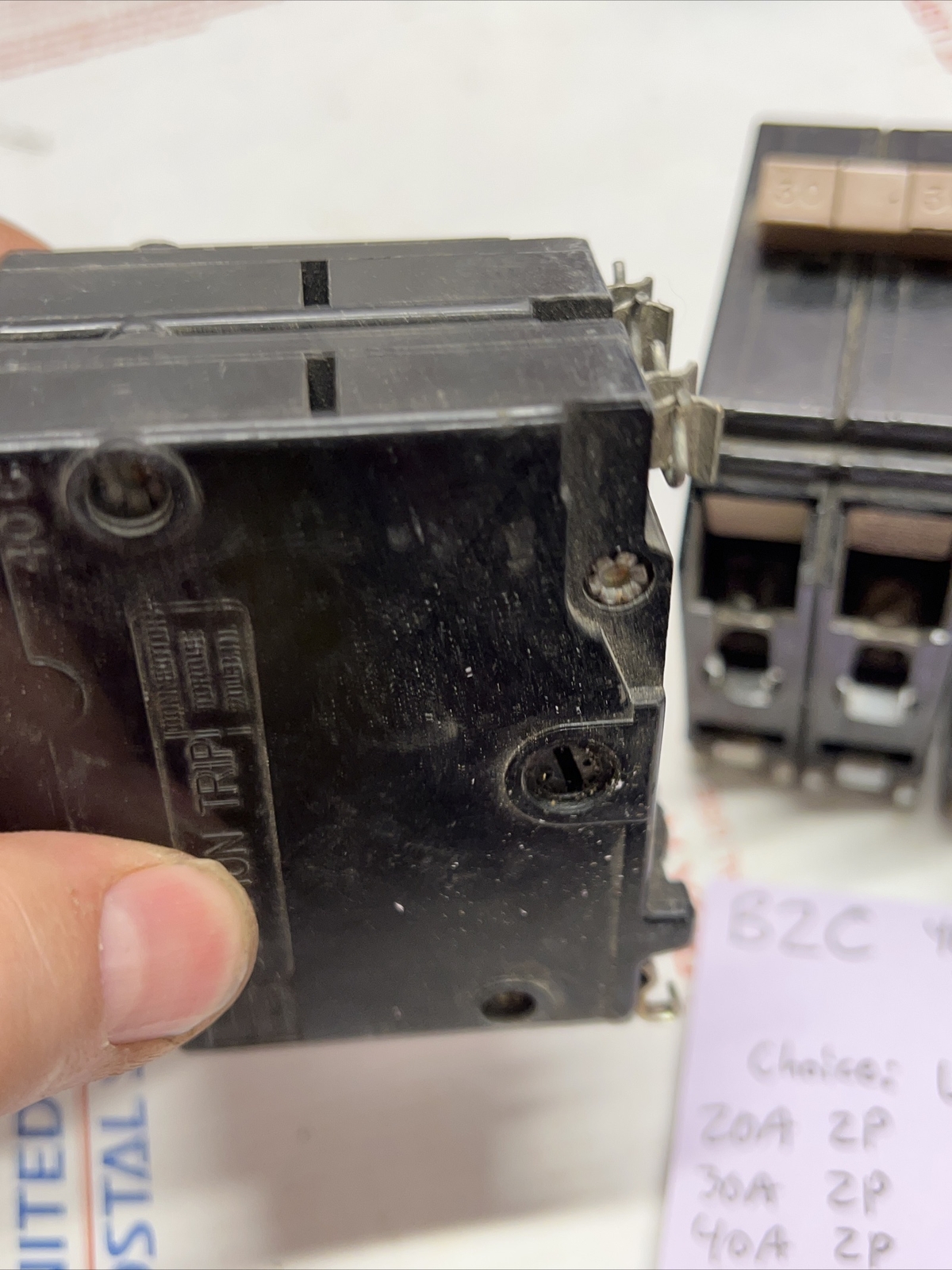 Eaton Cutler Hammer CH 230 CH250 CH240 2P 20A 30A 40A 50A Circuit Breaker ED4U