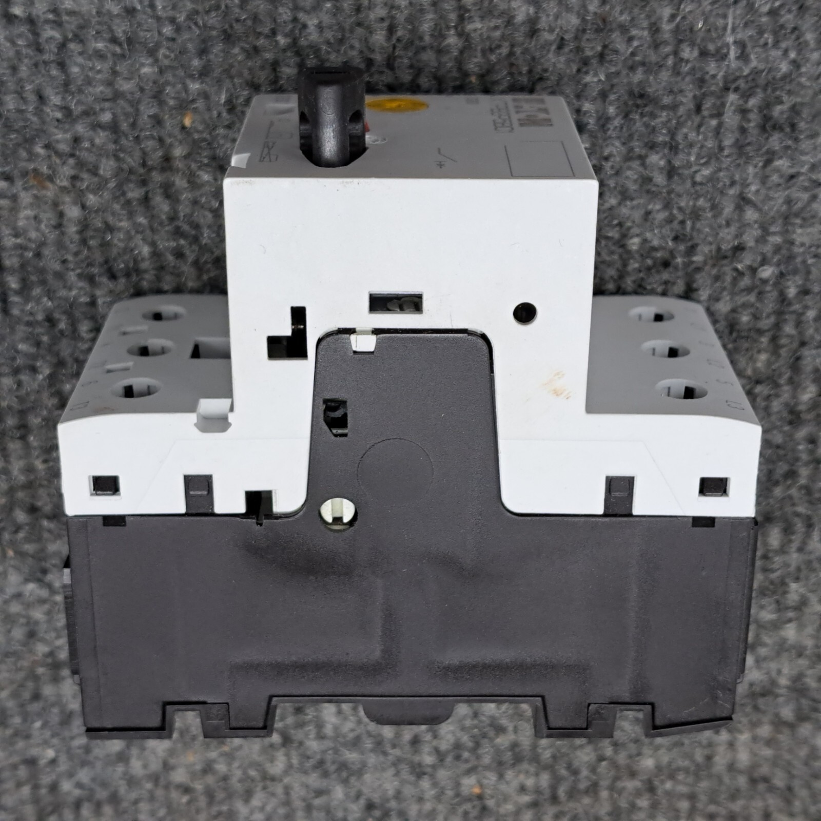 EATON XTPB2P5BC1 / 3208 Manual Motor Protector: Non-Reversing, 3 Poles, 2.5 A,