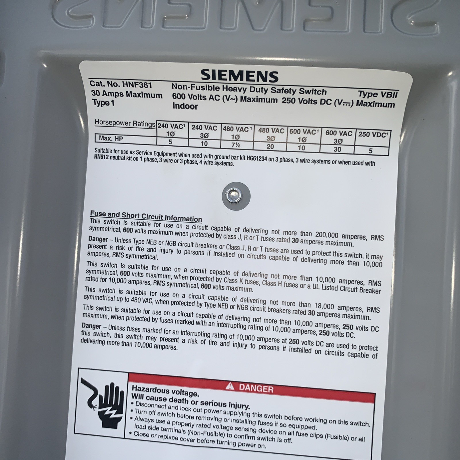 Siemens HNF361 Safety Disconnect Switch 30A 3P 600V Type 1 Enclosure Indoor New