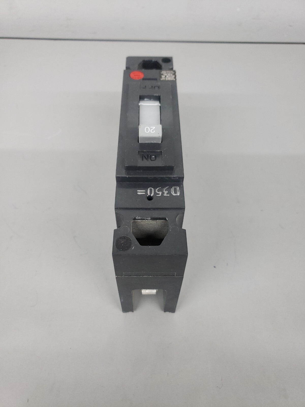 GE TED113020 Circuit Breaker, 1 Pole, 20 Amp Grey Handle