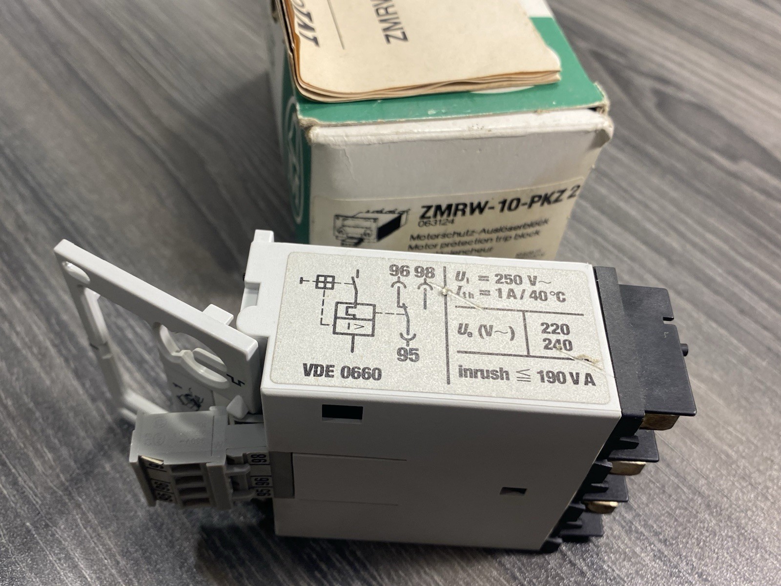 NOS Moeller ZM-10-PKZ2 Thermal Overload Trip Module 6-10A ZM (RW) – 10-PKZ2