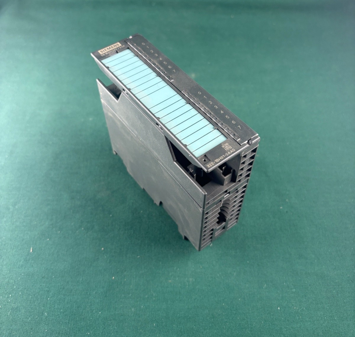 Siemens Simatic Digital Output Module 6ES7322-1BH01-0AA0 (#SIE10)