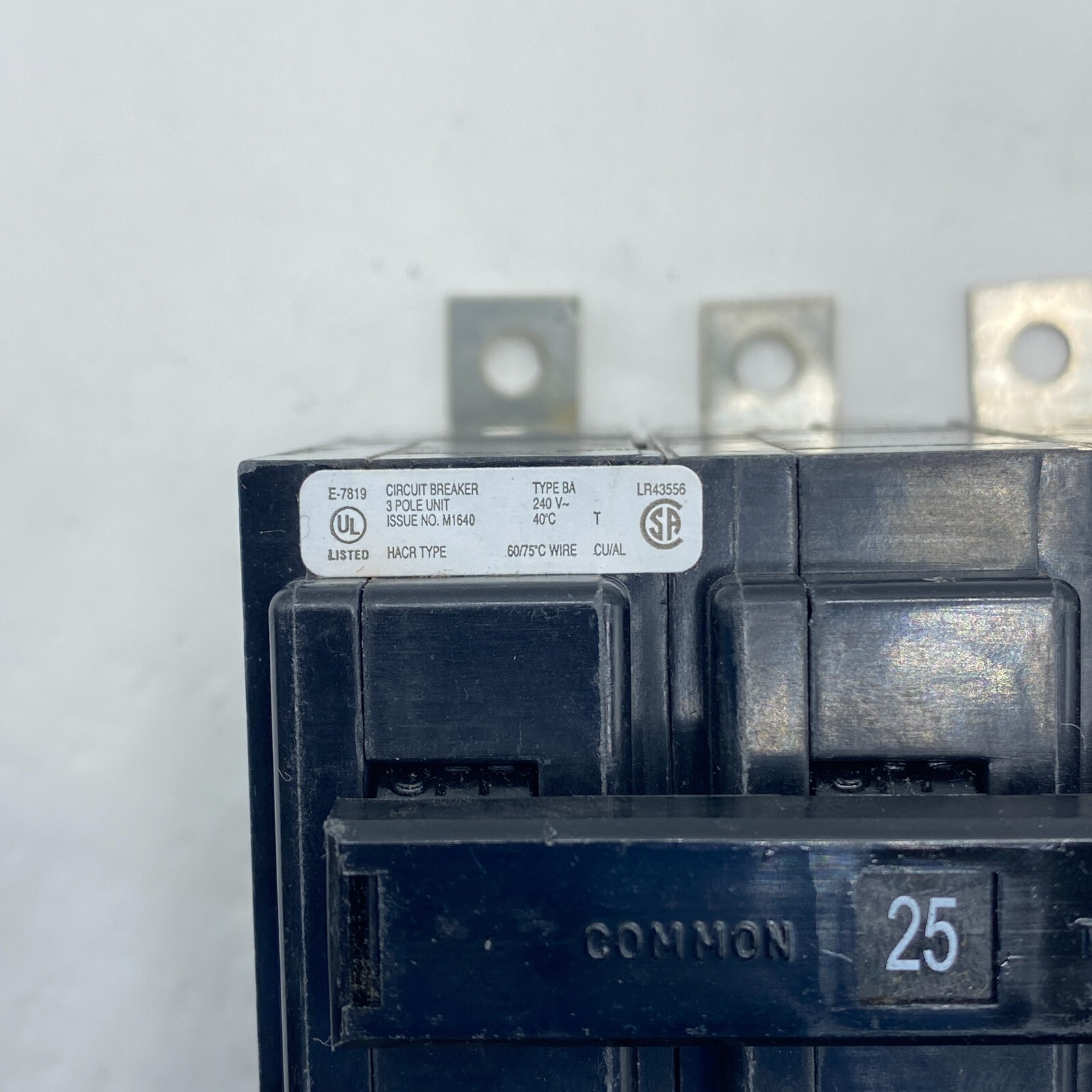 EATON BAB3025H CIRCUIT BREAKER 3 POLE UNIT TYPE BA 25 AMP 240V 🎯