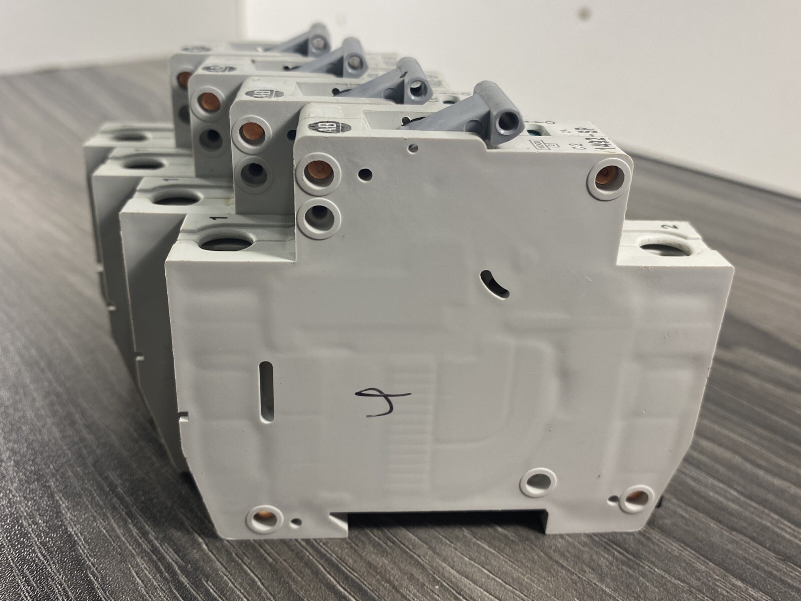 Allen Bradley 1492-SP1C020 Ser C 2A 1-P Miniature Circuit Breaker **Lot of 4**