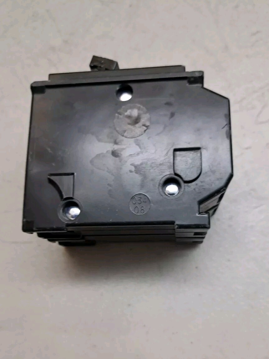 Square D DP-4075 Circuit Breaker 35 Amp 2-Pole 10ka 120/240 HACR Type 50/60Hz