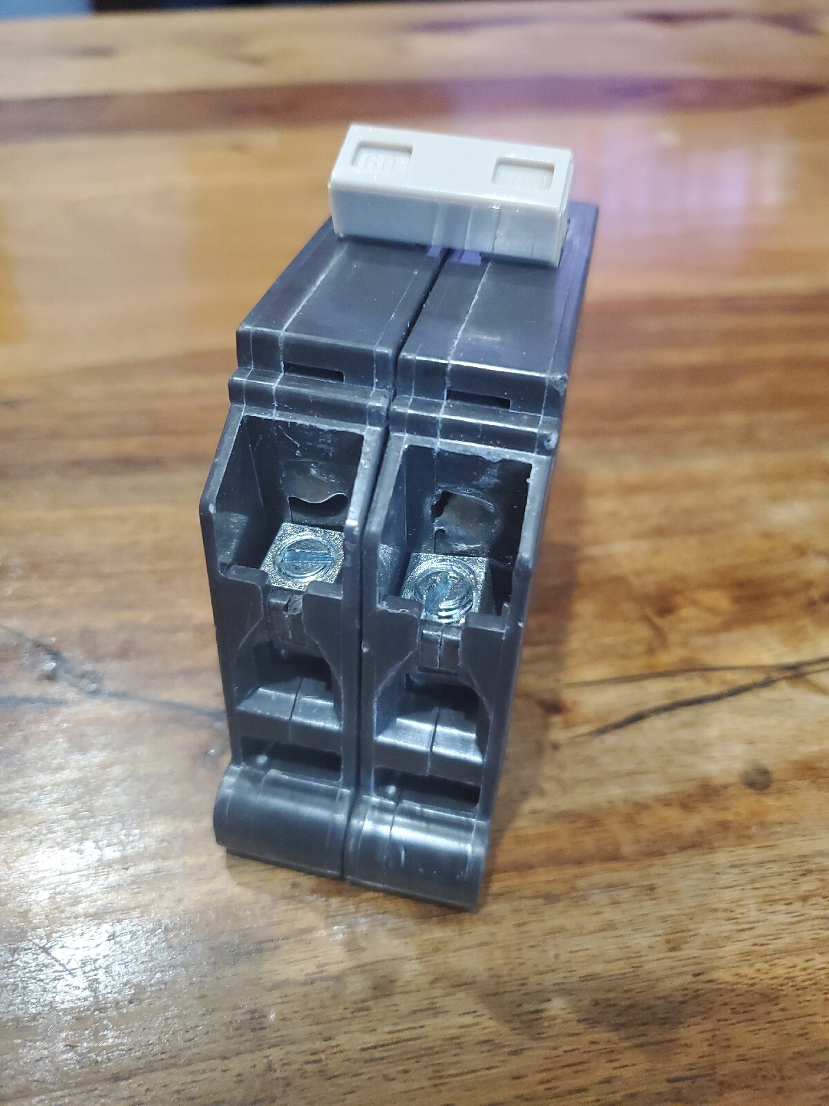 CH260 Circuit Breaker Type 2 Pole 60 AMP Eaton Same CH Unbranded