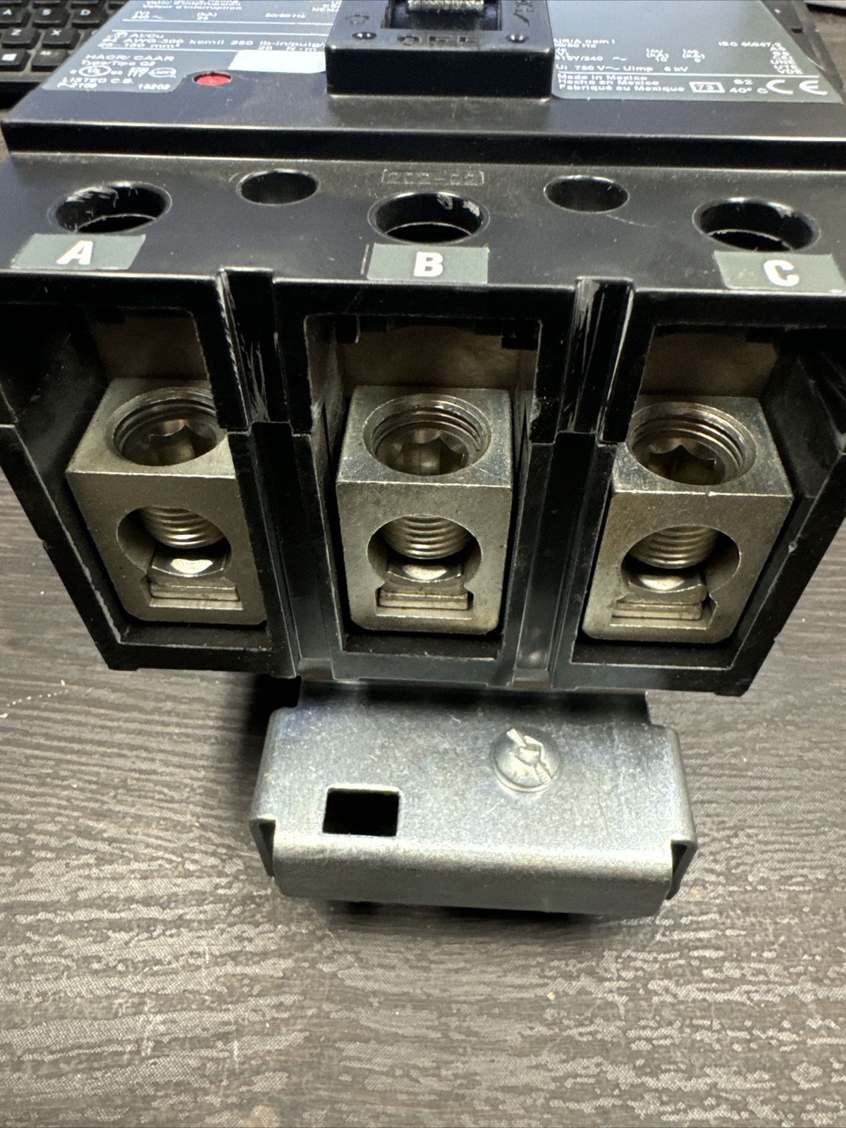 QDA32150 Square D 150 Amp 240V 3 Pole 25kA@240V PowerPact Circuit Breaker New