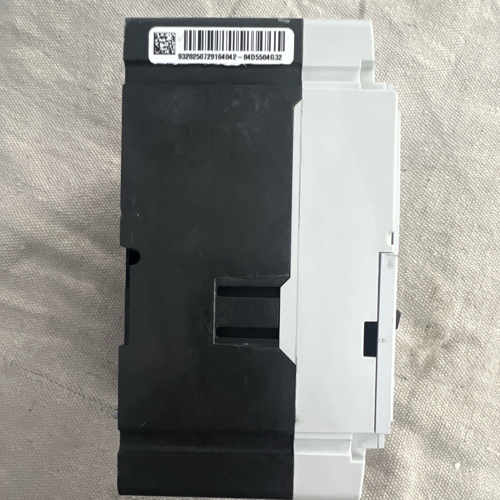 Eaton PDG23G0025TFFL Circuit Breaker 25A 3-Pole 481-500V 40C Trip