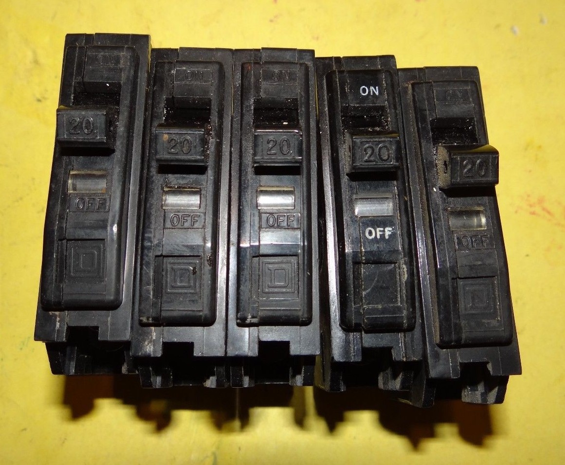 USED Square D QO120 Breakers Lot of (5) 20 A 240 Volt Plug-in Breaker Type HACR