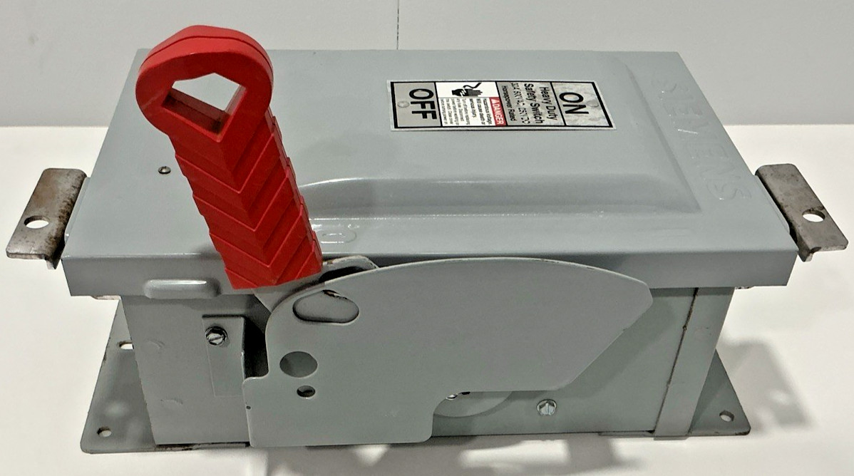 Siemens 30 amp 600v NON Fused NEMA 12 Dust Tight 3P Disconnect – HNF361J – Recon