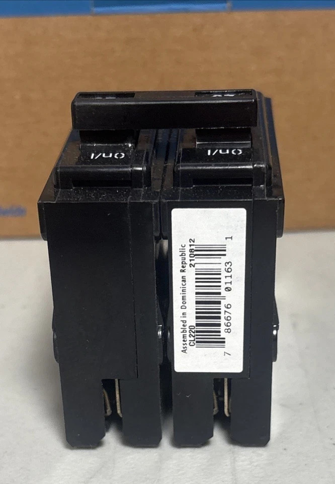 (2) New EATON CL220 Circuit Breakers 20 AMP 2 Pole Type CL- US SELLER