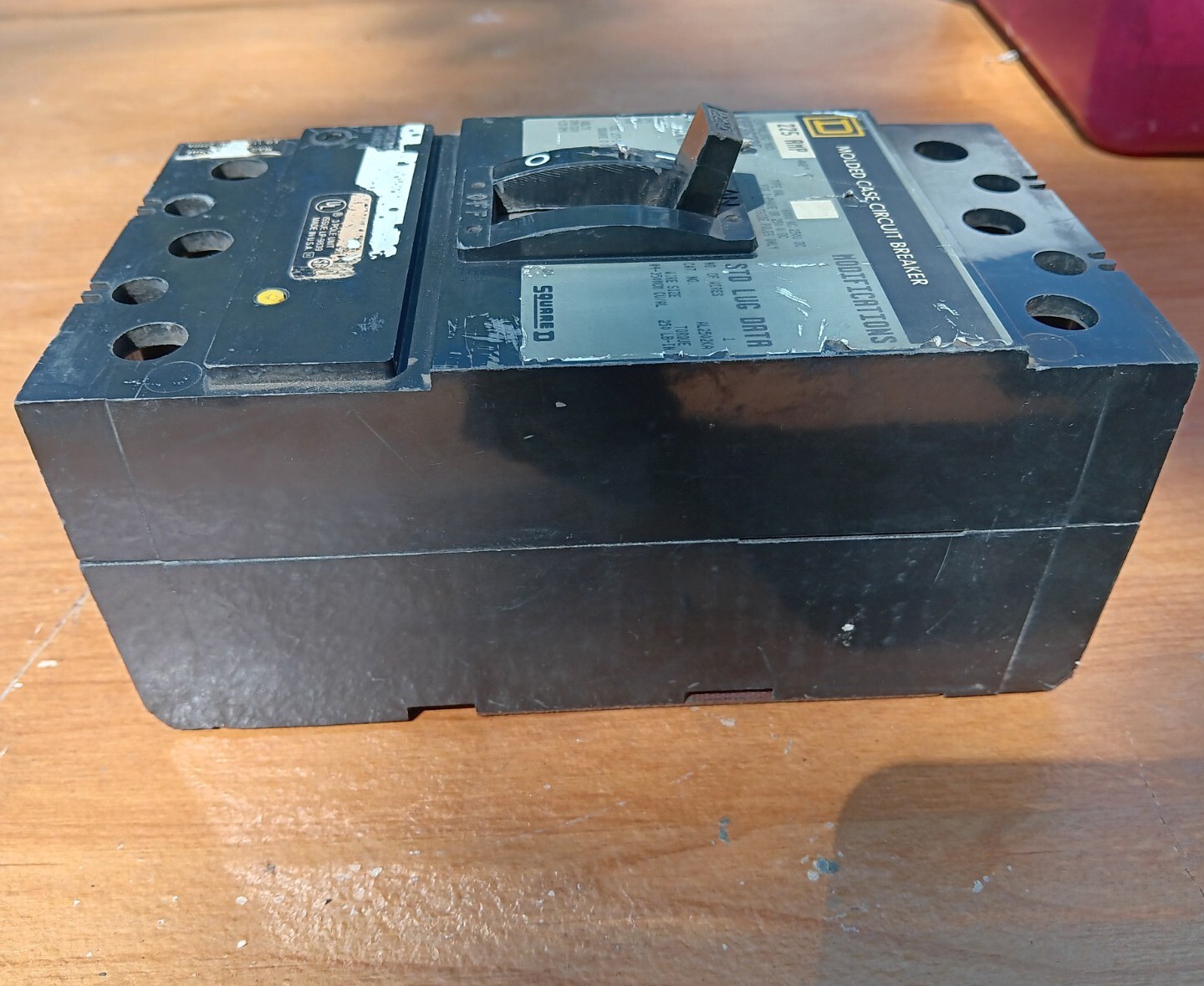 Square D 225 Amp 25kA@480V 22kA@ 600V Max Circuit breaker KAP36225