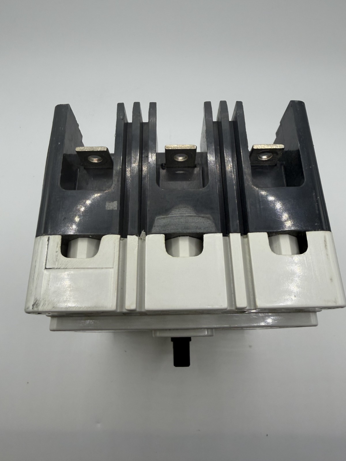 Eaton HFD3100 100A 600V 65kA 3P Circuit Breaker – wrnty