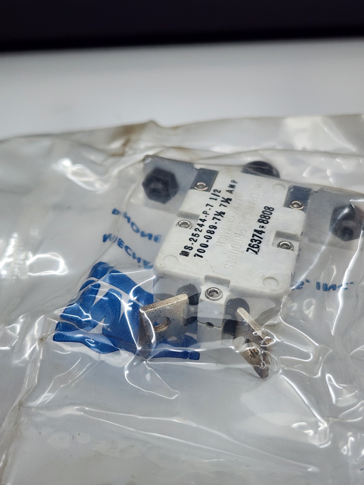 NOS MS25244-P-7 1/2 MIL-SPEC CIRCUIT BREAKER