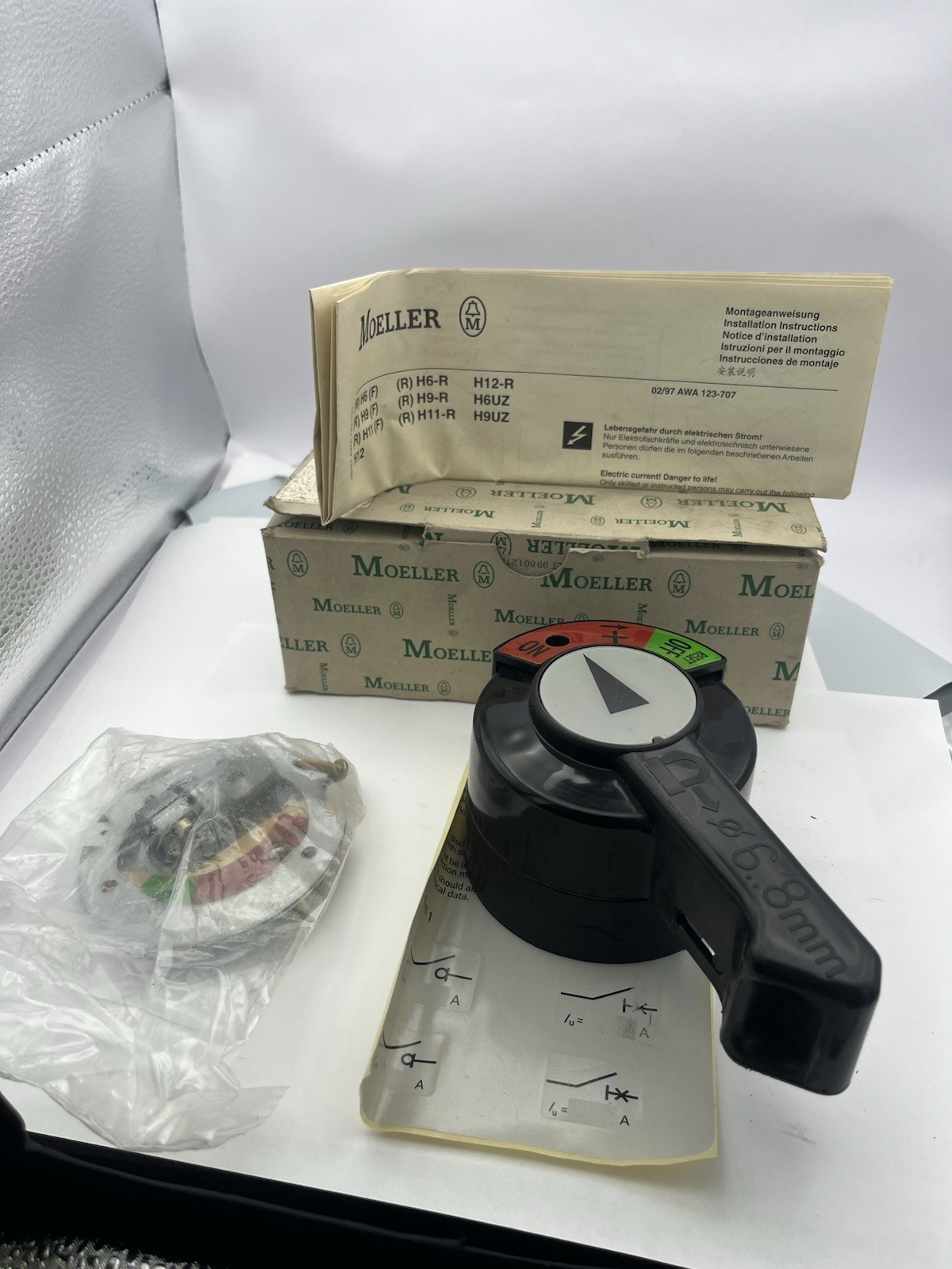 New NOS Klockner Moeller H9-SW-NA NZM10 Breaker Handle Shut Off Switch Lever