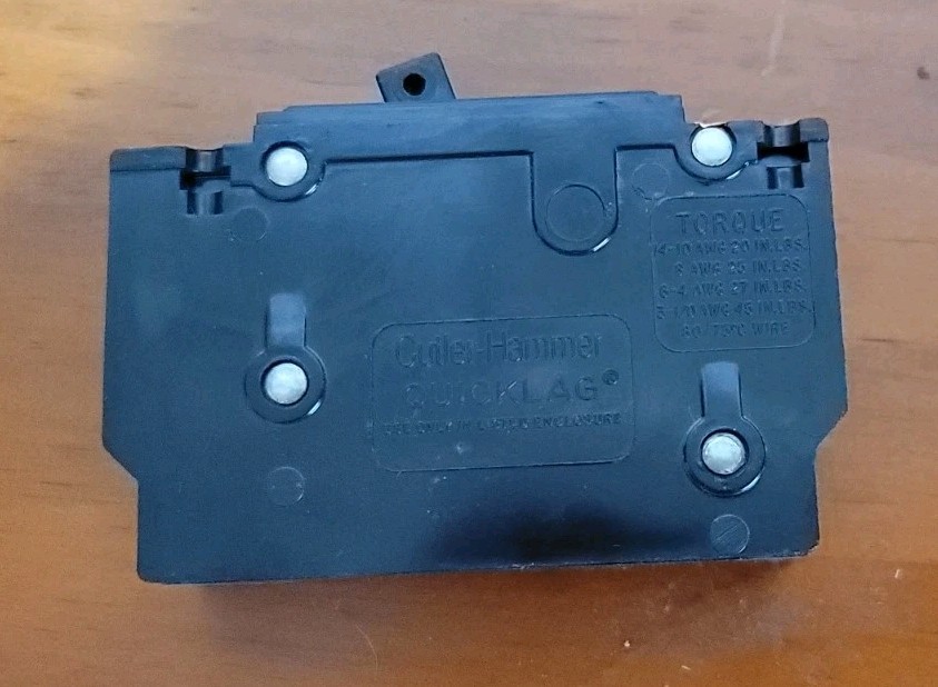 3 CUTLER-HAMMER/EATON QuickLag CIRCUIT BREAKERS 20A 120/240V 1P TYPE QC HACR