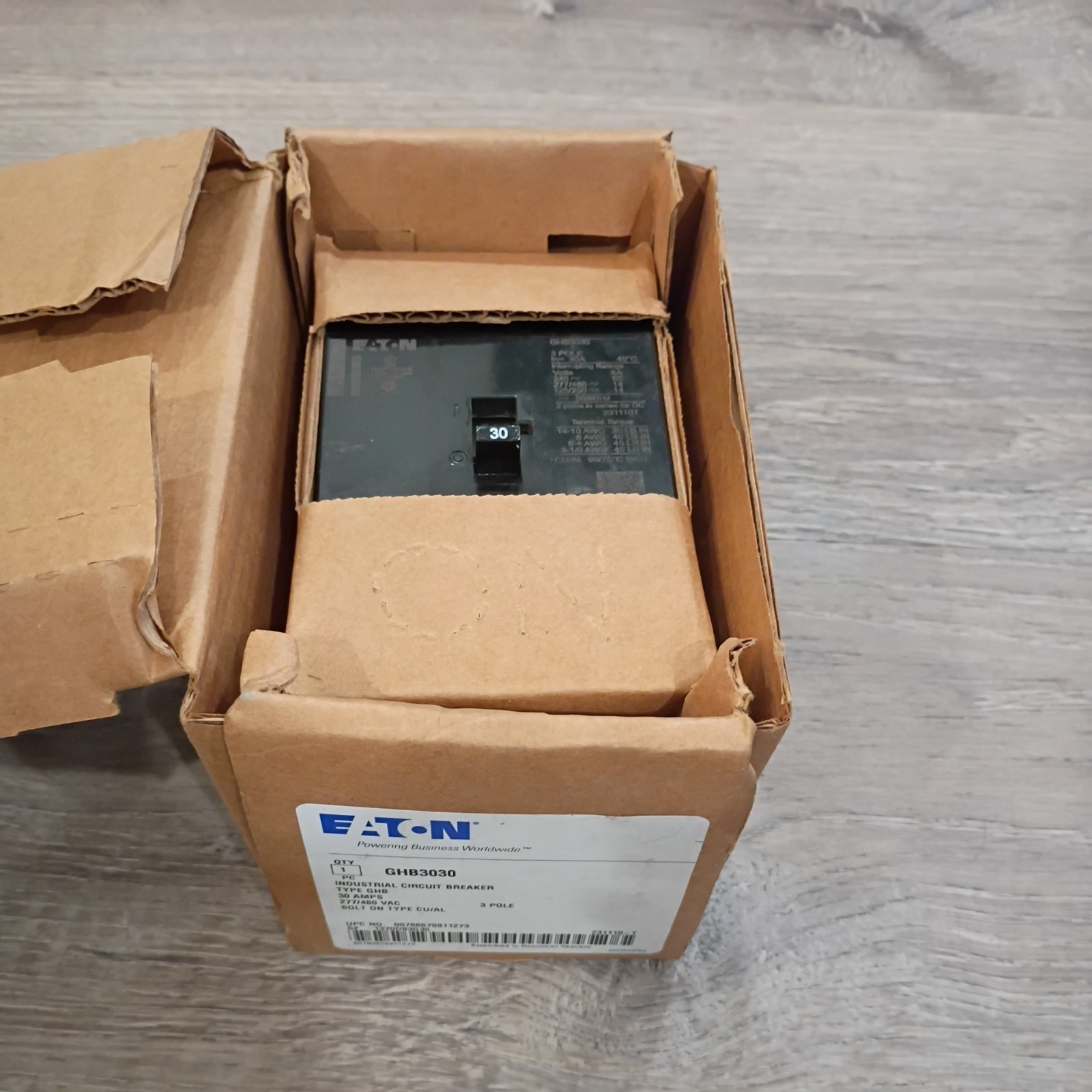EATON – GHB3030 – THERMAL MAGNETIC CIRCUIT BREAKER, 30A ,3P