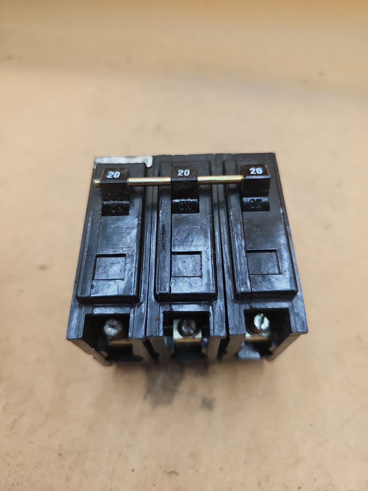 Eaton Cutler Hammer BAB3020H 3 Pole 20 Amp Type BA Bolt On Circuit Breaker