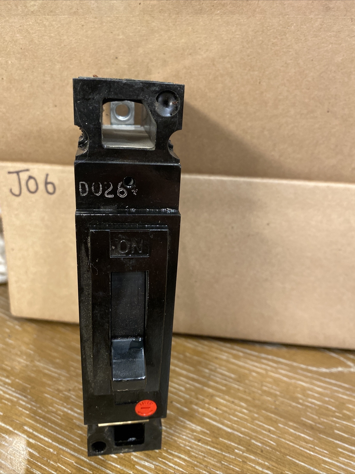 GE TED113020 1-Pole SWD 20-Amp 277VAC 125VDC TYPE TED Circuit Breaker