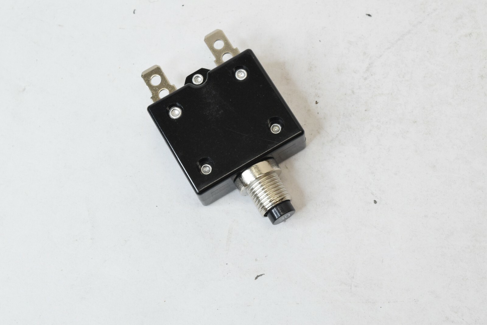 Carling 30A Push to Reset Button Breaker CLB-303-11ANN-3BA 125v 250v AC 35v DC