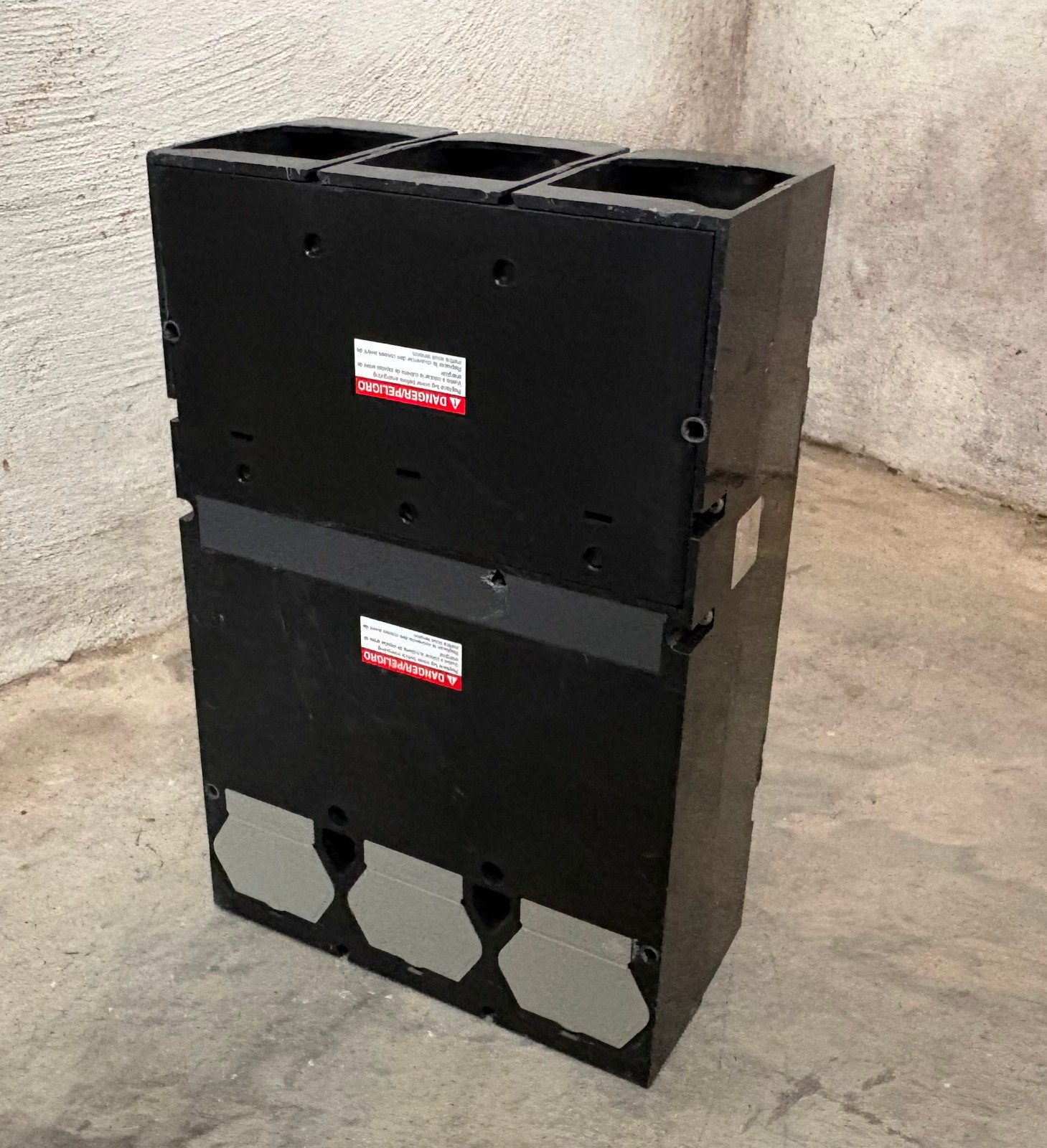 Square D MJL36500AA MJ 500 Amp PowerPact Circuit Breaker 500A MJL36500 600V 3P