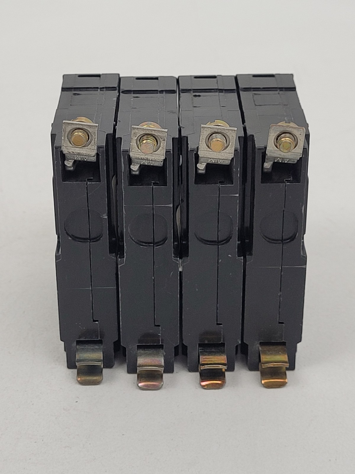 Lot of 4- QOB120VH Square D 20A 240 Volt 22kA Circuit Breaker -Next Day Option